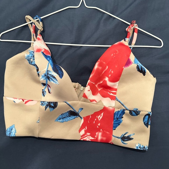 Crop top, never used - Picture 1 of 3